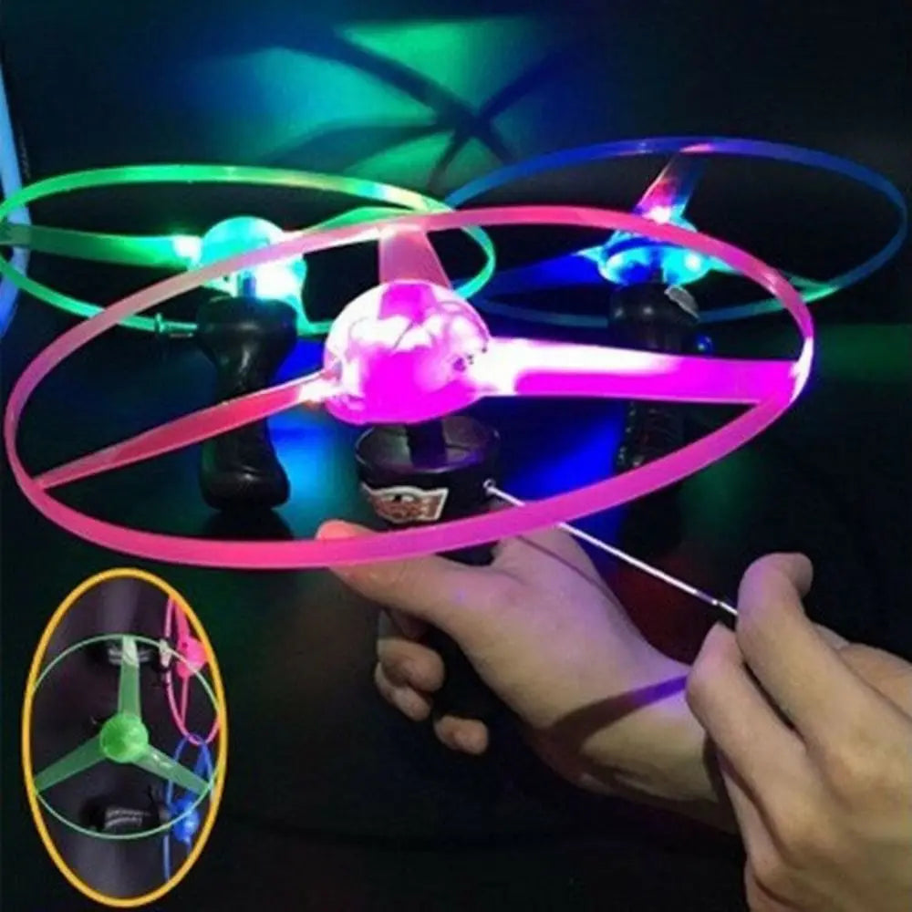 Roll Block | LED Light Pull Line Flying Saucer (Catch & Throw Edition)